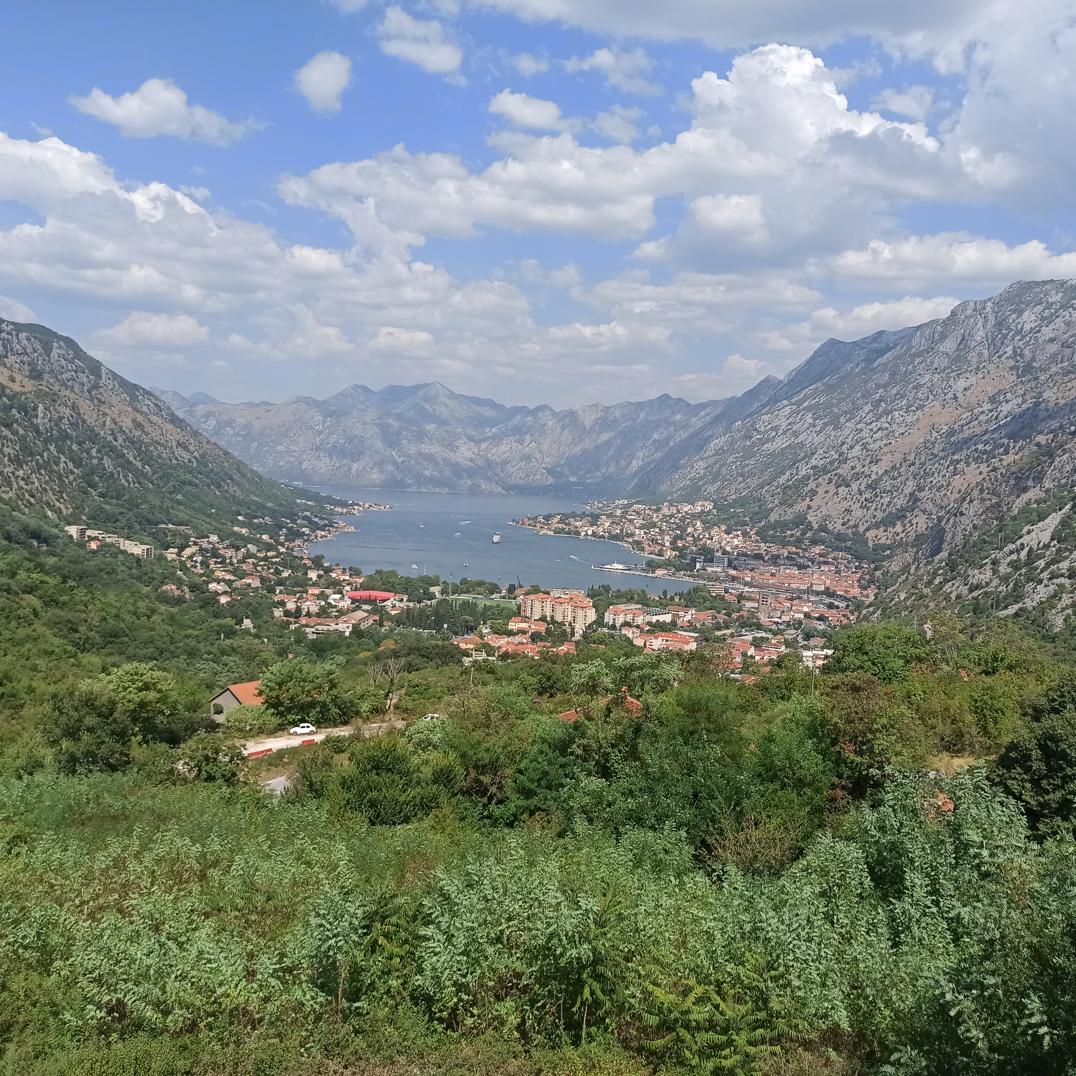 מונטנגרו -מתגלגלים בארץ התאנים ב 35 מעלות